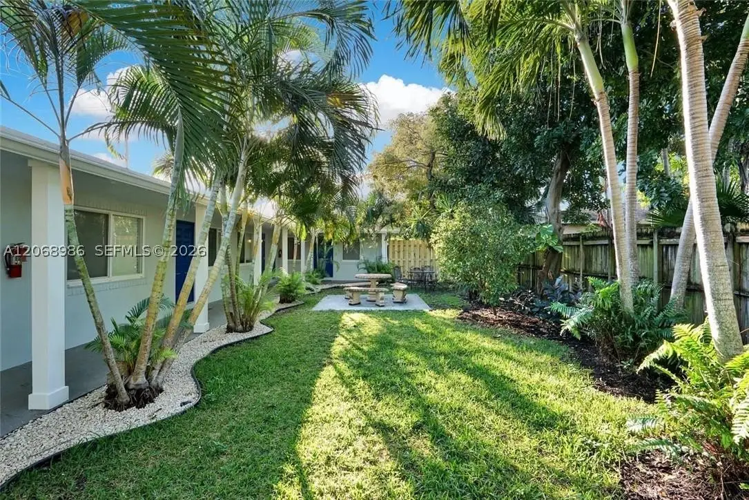 1352 Holly Heights Dr, Fort Lauderdale, FL 33304 - #1