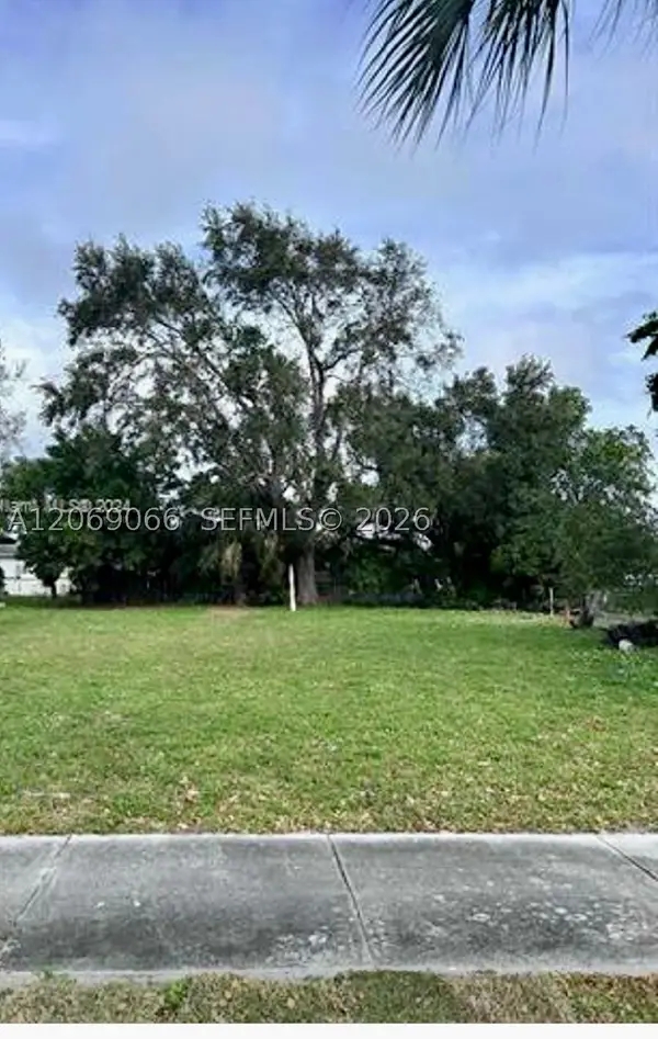 710 SW 3rd Pl, Dania Beach, FL 33004