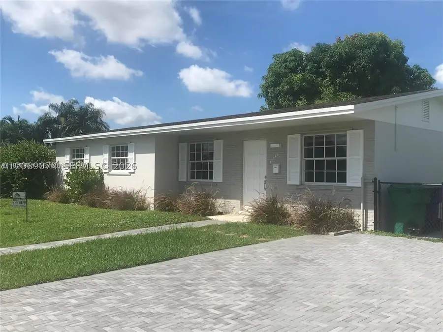 17940 NW 85th Ave, Hialeah, FL 33015 - #3