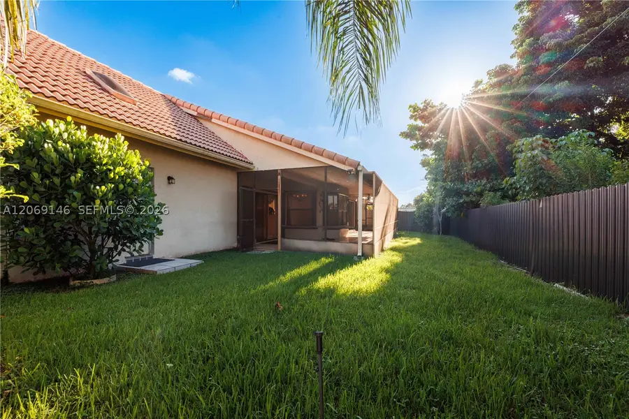 15821 Huntridge Rd, Davie, FL 33331 - #3