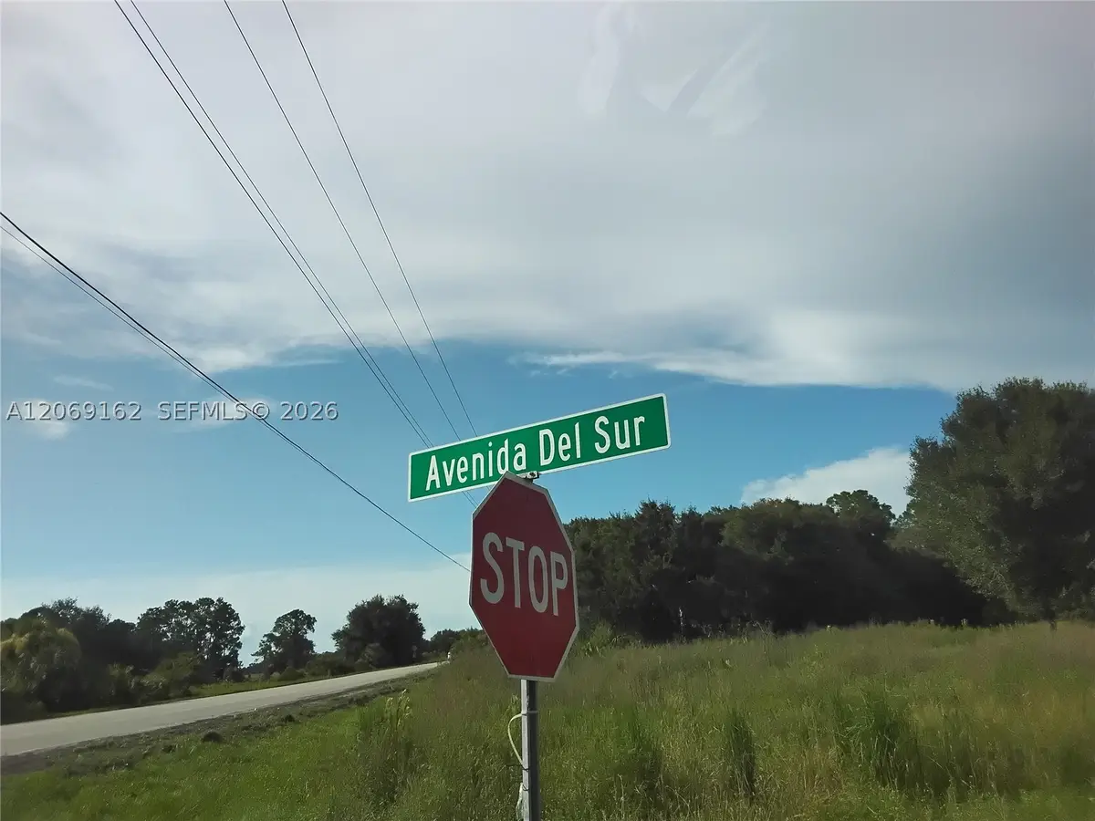 112 Avenida Del Sur, Clewiston, FL 33440 - #1