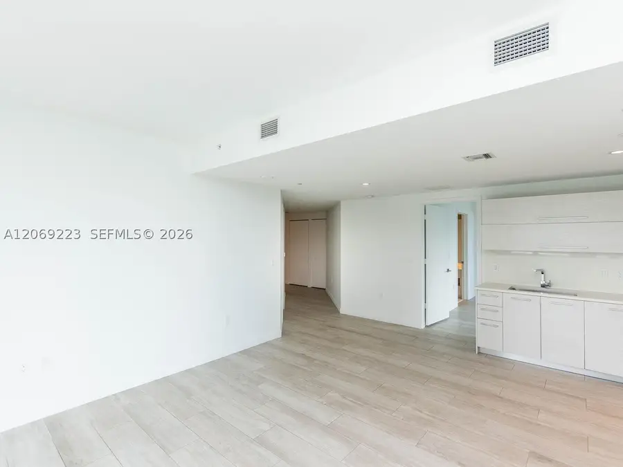 45 SW 9th St #1201, Miami, FL 33130 - #3
