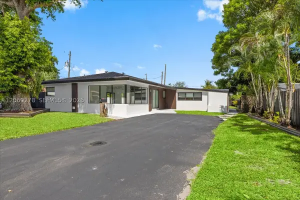 406 Lawn Acres Ct, Hollywood, FL 33023