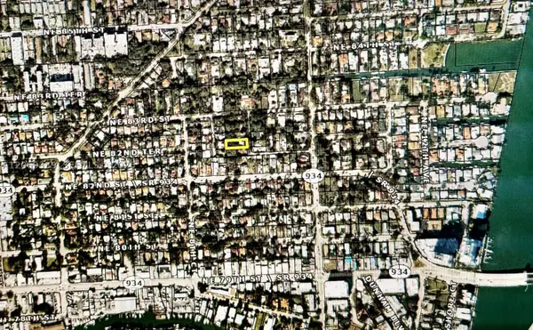 8238 NE 9th Ave, Miami, FL 33138