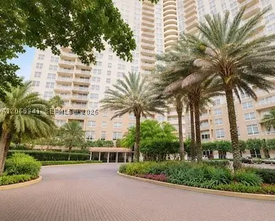19501 W Country Club Dr #210, Aventura, FL 33180 - #1