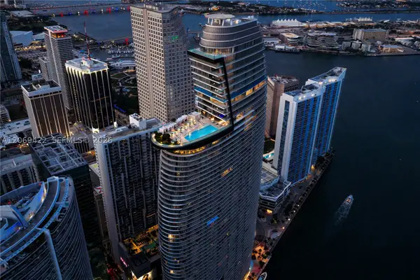 300 Biscayne Boulevard Way #3108, Miami, FL 33131