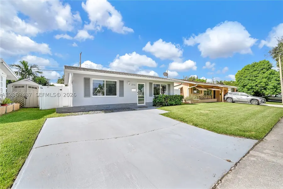 2710 NW 54th St, Tamarac, FL 33309 - #2
