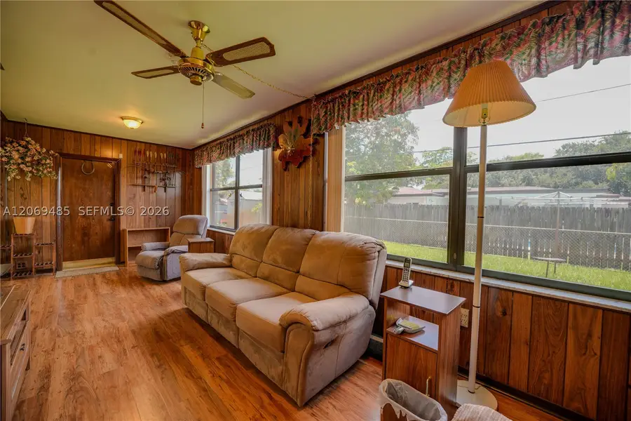 7516 Taft St, Hollywood, FL 33024 - #2