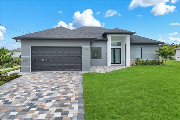 3005 S Ida Ave, Lehigh Acres, FL 33971