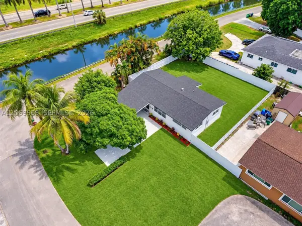 2200 NW 110th St, Miami, FL 33167