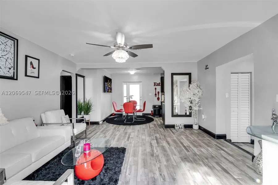 9402 NW 2nd Pl, Miami Shores, FL 33150 - #3