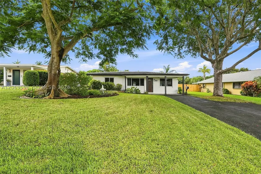 450 SW 1st St, Boca Raton, FL 33432 - #2