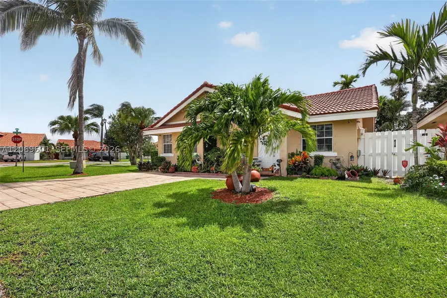 18847 NW 83rd Pl, Hialeah, FL 33015 - #3