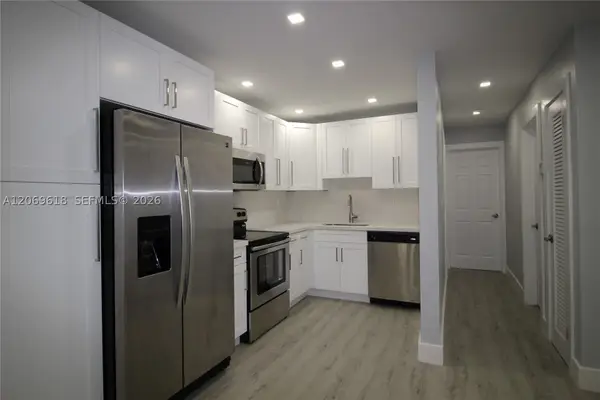 8701 SW 141st St #K6, Palmetto Bay, FL 33176