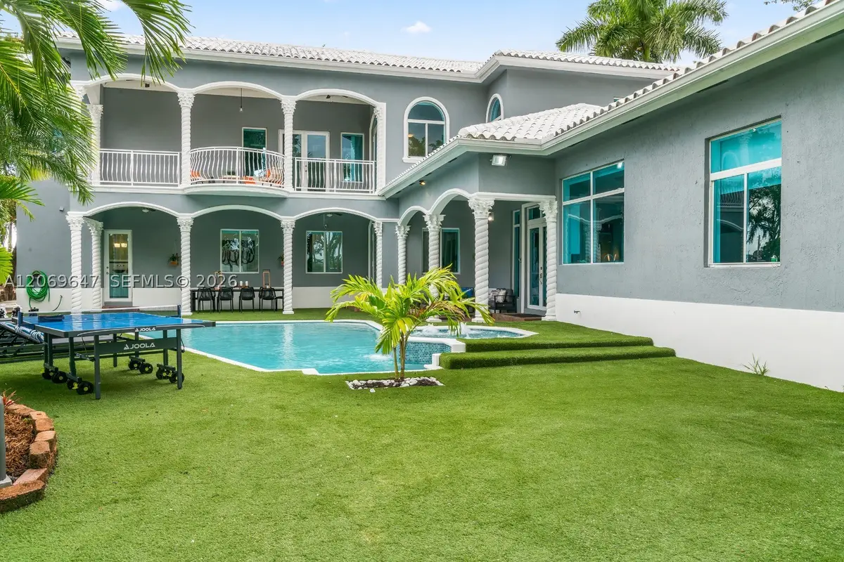 12141 Walsh Blvd, Miami, FL 33184 - #1