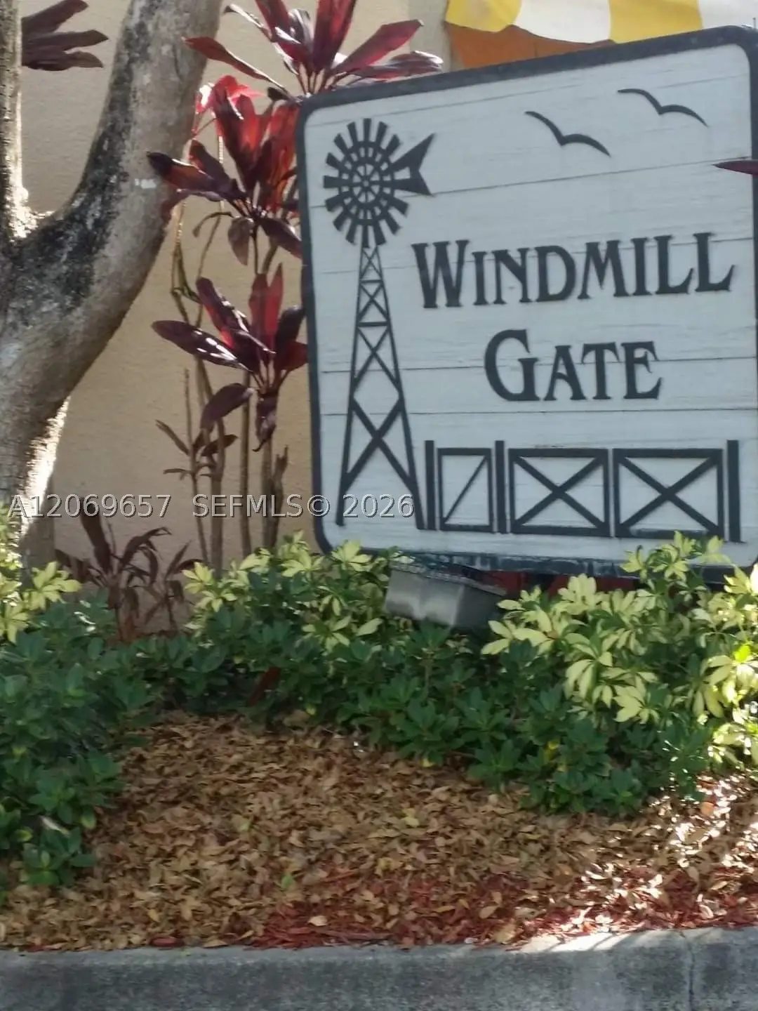 6364 Milk Wagon Ln, Miami Lakes, FL 33014 - #1