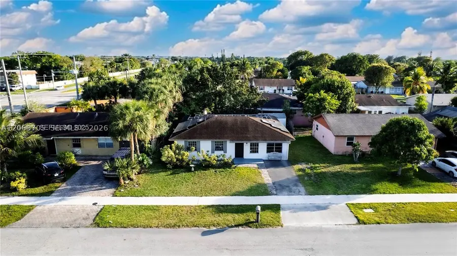 8110 SW 4th Pl, North Lauderdale, FL 33068 - #3