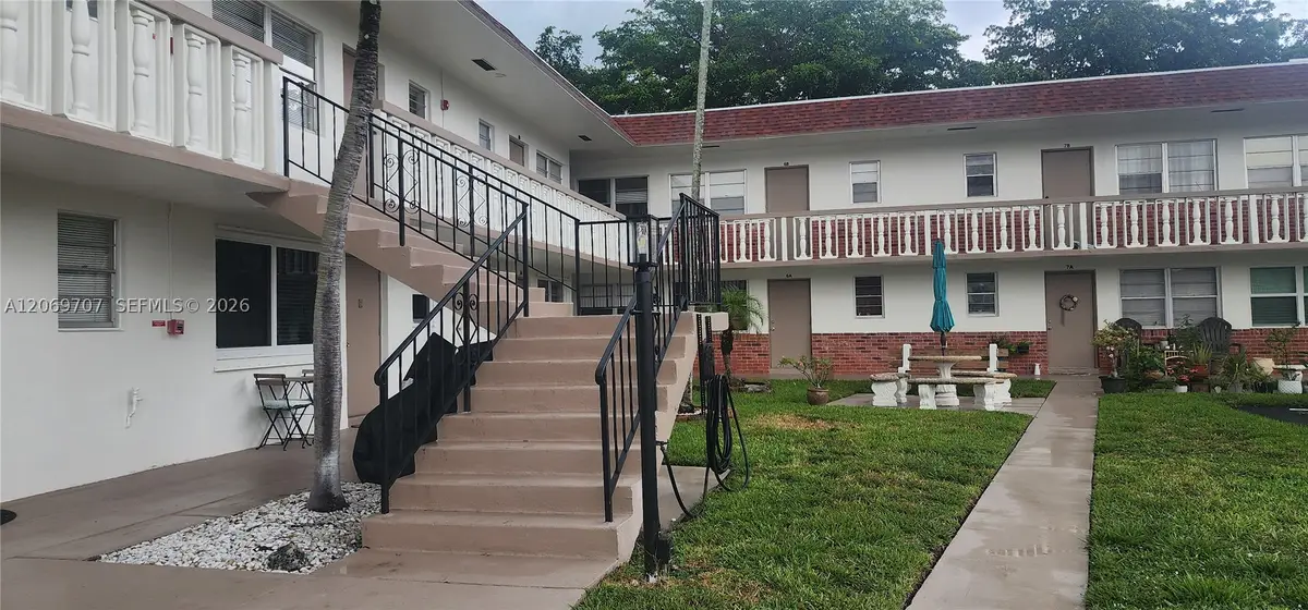 1555 N 12th Ct #8B, Hollywood, FL 33019 - #1