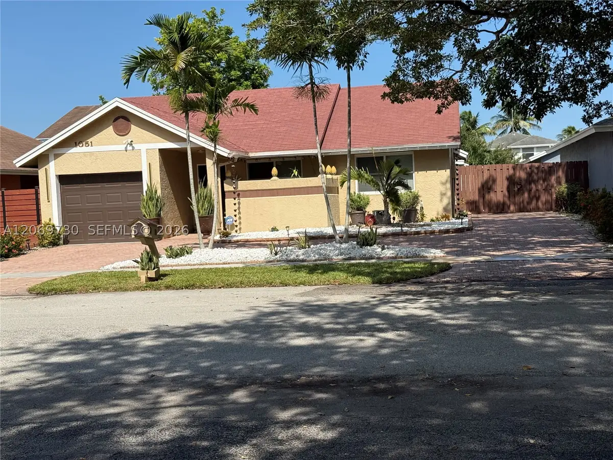 1051 SW 99th Ave, Pembroke Pines, FL 33025 - #1
