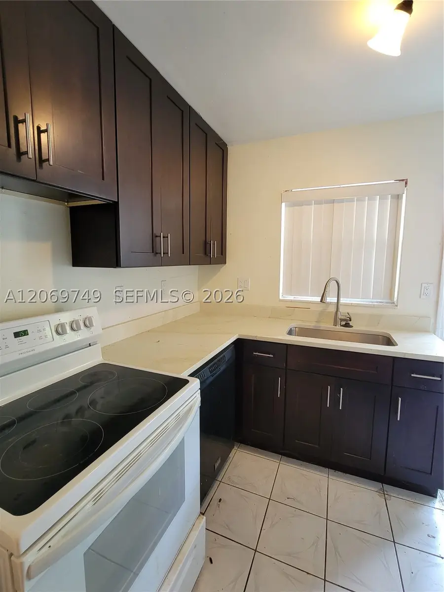 1425 Arthur St #101A, Hollywood, FL 33020 - #3