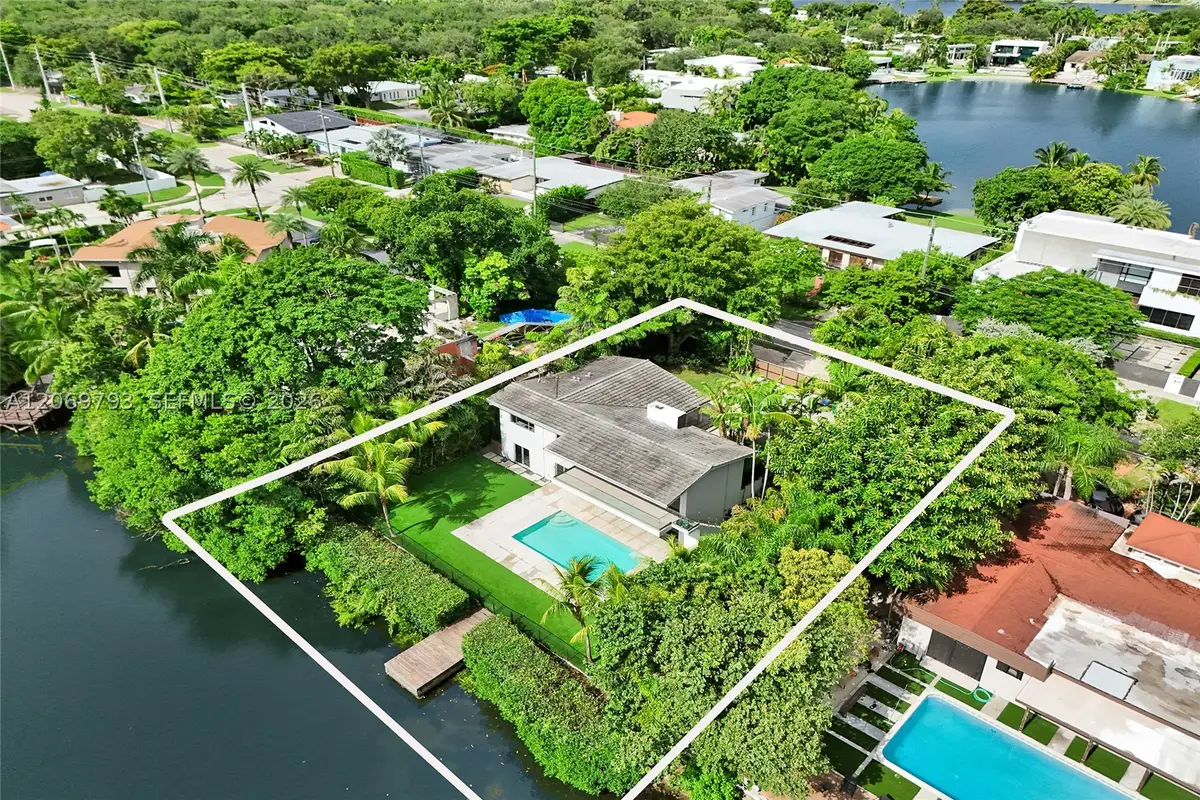 19231 NE 22nd Ave, Miami, FL 33180 - #1