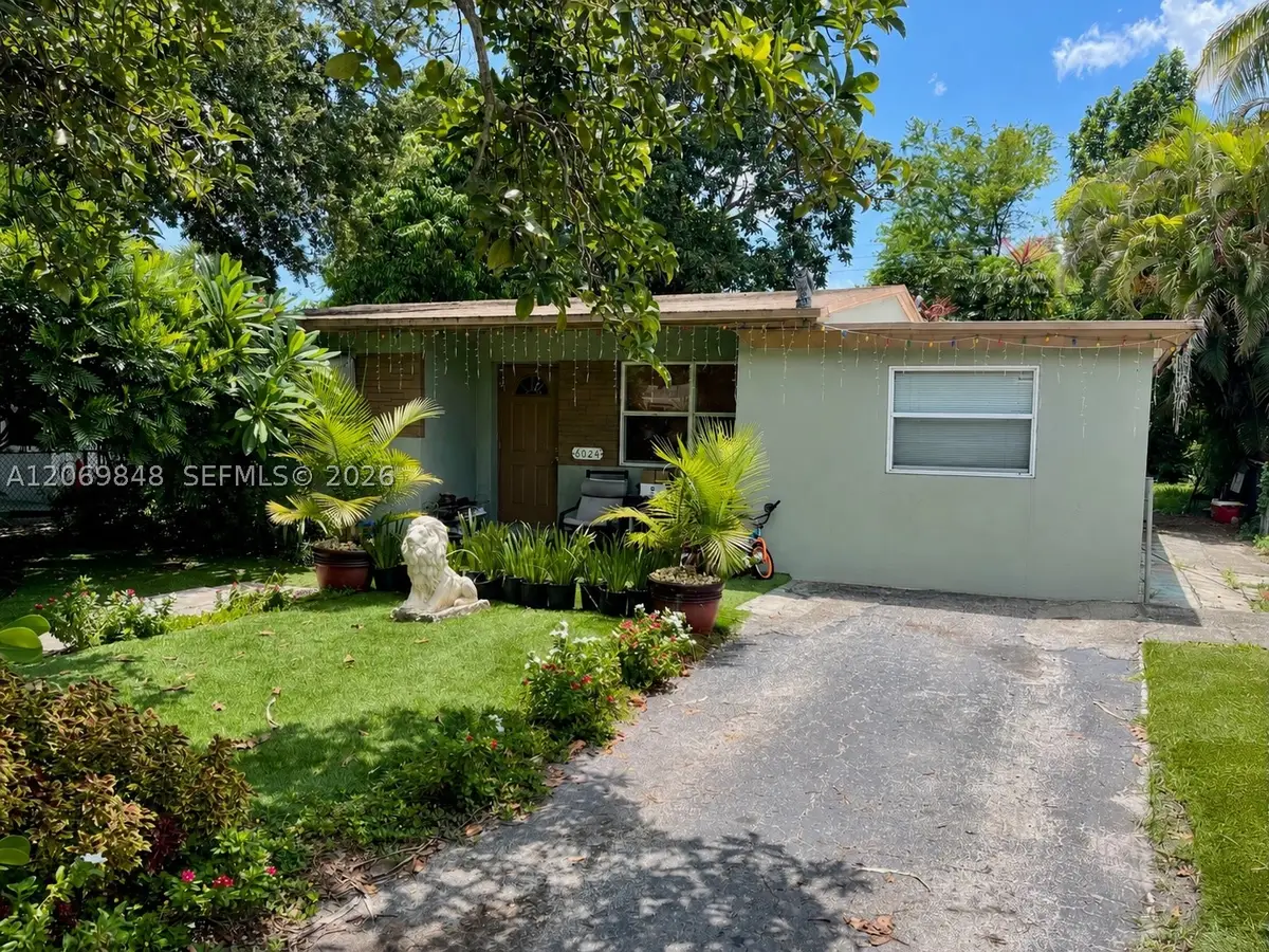 6024 Dewey St, Hollywood, FL 33023 - #1