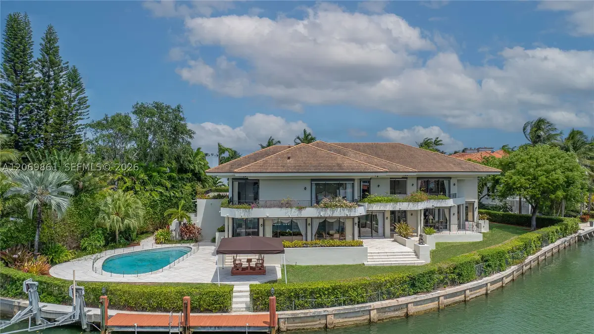 241 Cape Florida Dr, Key Biscayne, FL 33149 - #1