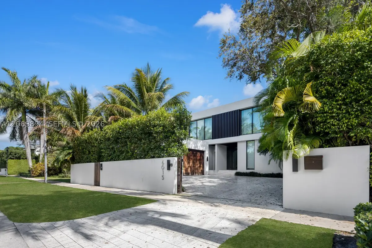 6015 N Bay Rd, Miami Beach, FL 33140 - #1