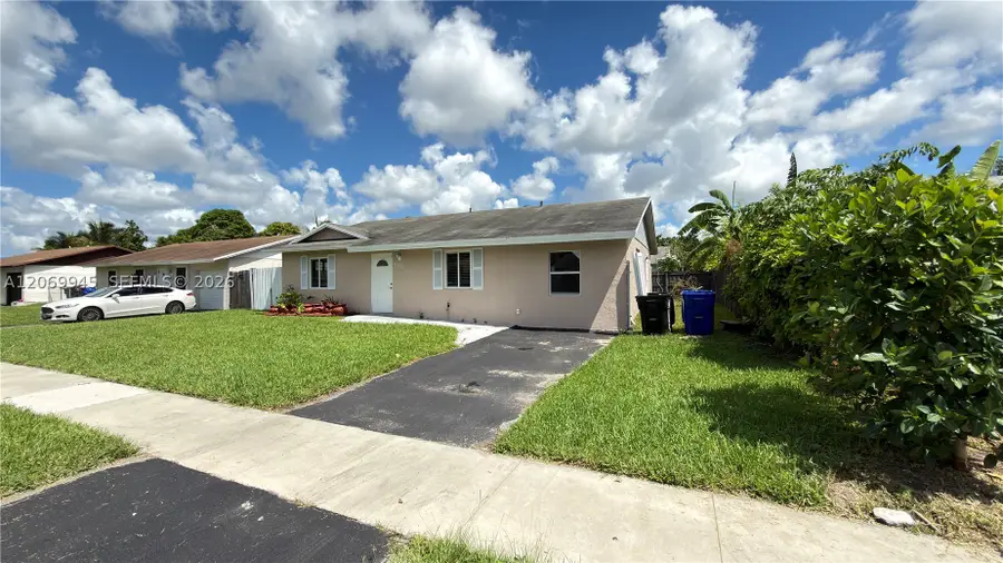 8151 SW 7th St, North Lauderdale, FL 33068 - #3