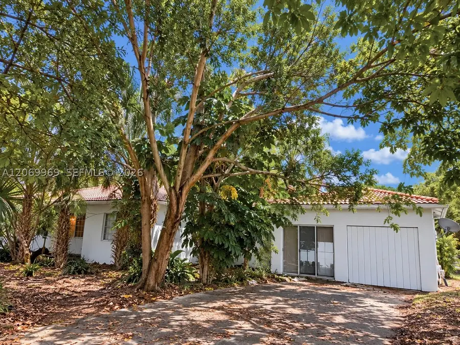 1120 NE 115th St, Biscayne Park, FL 33161 - #3