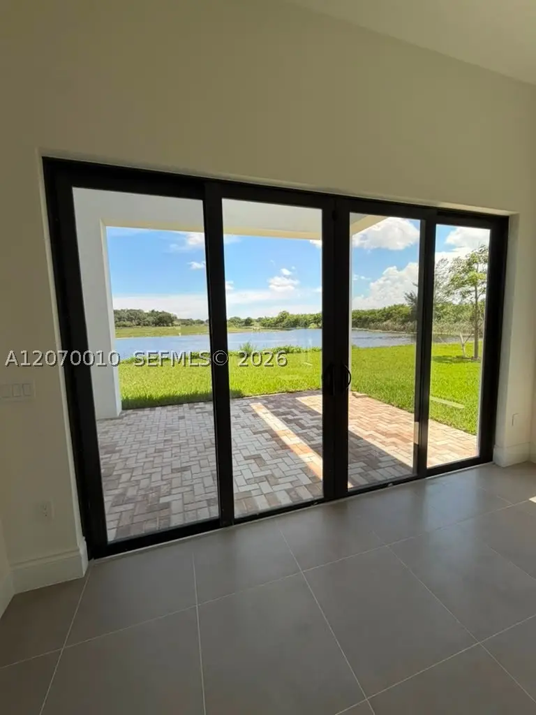 16203 NW 84th Pl, Miami Lakes, FL 33016 - #2