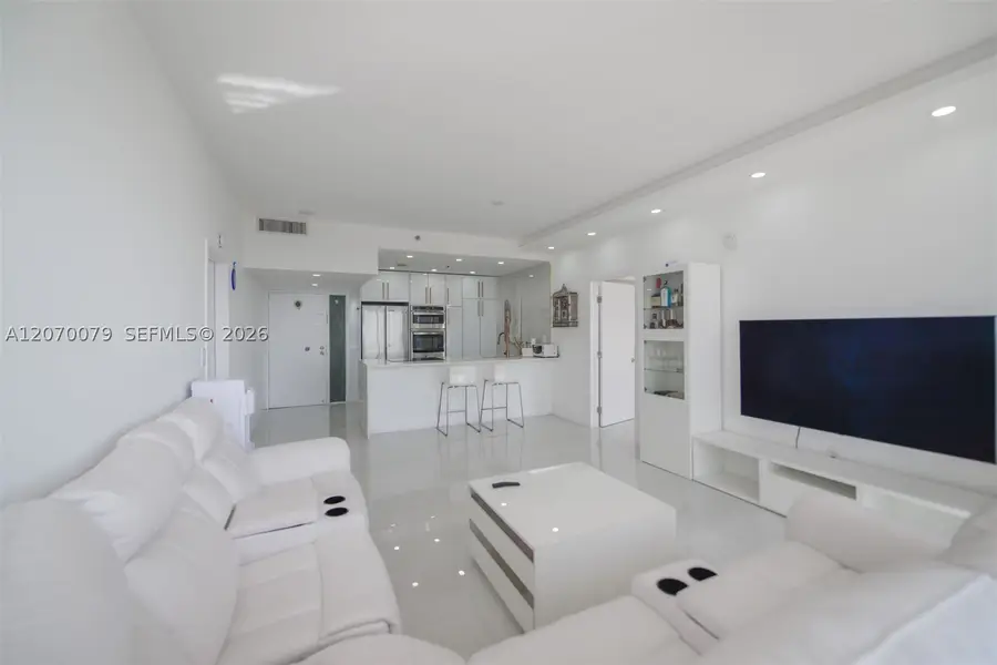 7601 E Treasure Dr #PH103, North Bay Village, FL 33141 - #2
