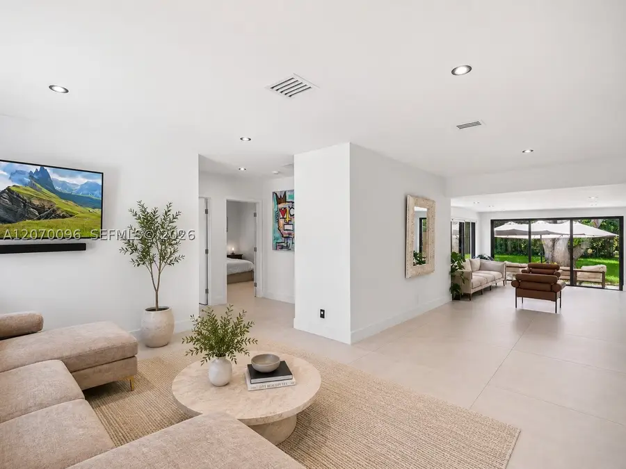 14324 Garden Dr, Miami, FL 33168 - #3