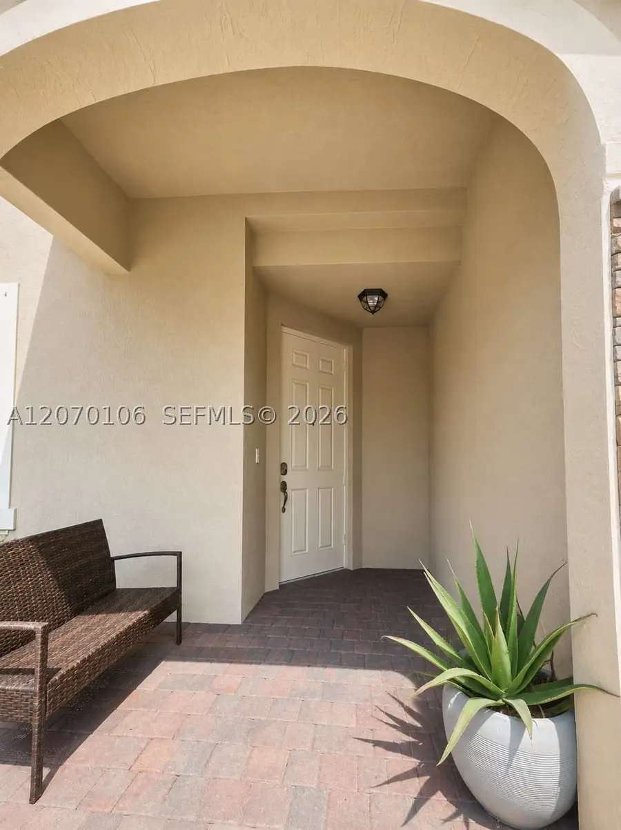 9229 W 33rd Way, Hialeah, FL 33018 - #2