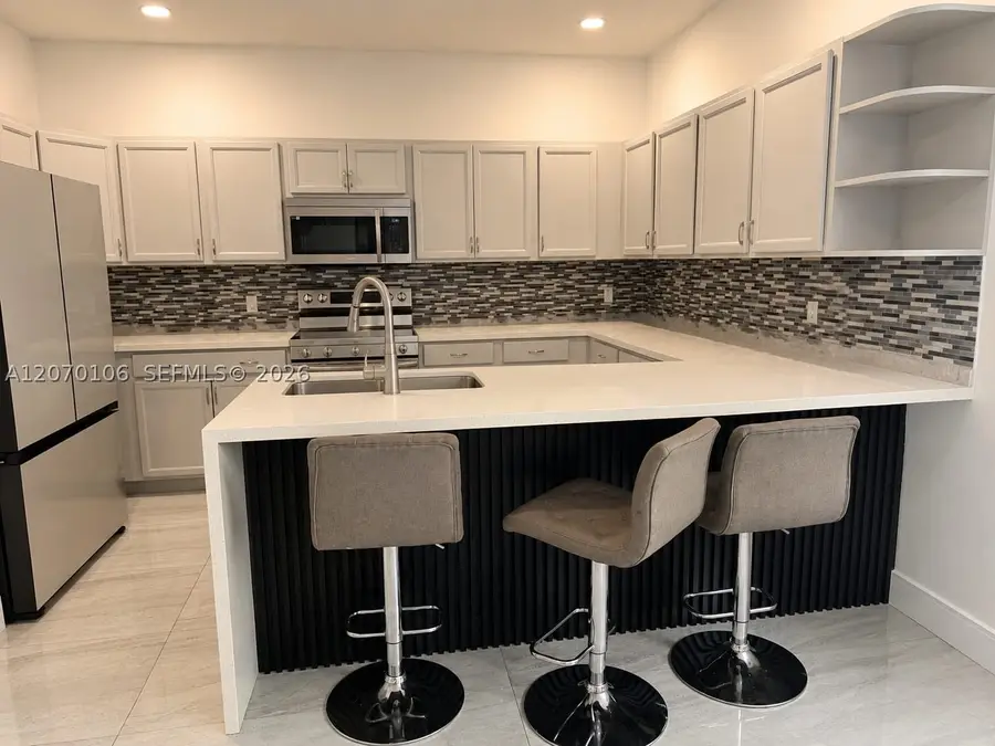 9229 W 33rd Way, Hialeah, FL 33018 - #3