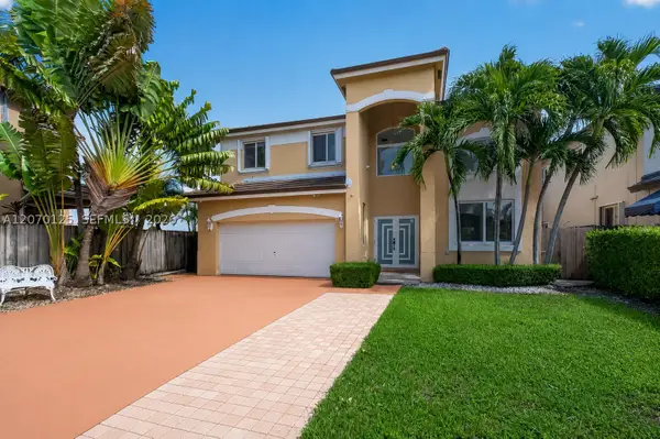 15809 SW 65th Ter, Miami, FL 33193