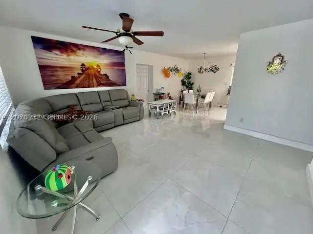 10891 N Snapper Creek Dr, Miami, FL 33173 - #3