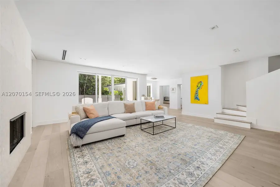 1015 Bayamo Ave, Coral Gables, FL 33146 - #2