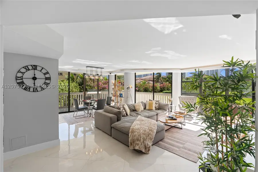 1000 W Island Blvd #202, Aventura, FL 33160 - #3