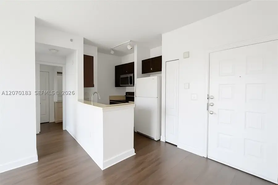 6001 SW 70th St #625, South Miami, FL 33143 - #3