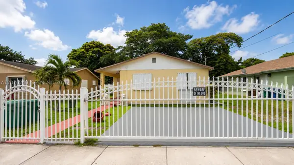 3074 NW 64th St, Miami, FL 33147