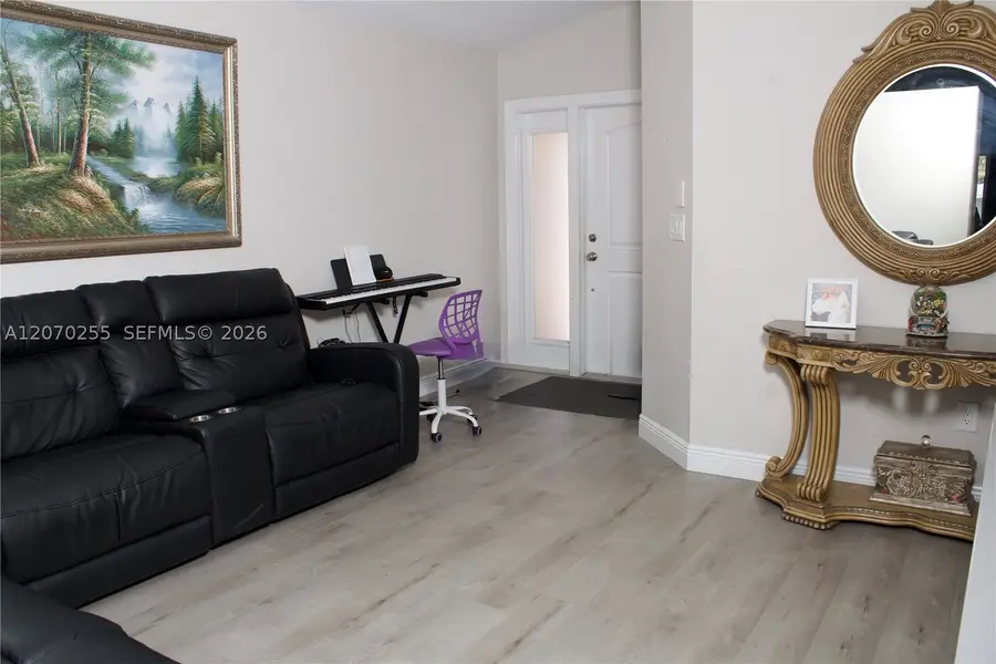 2732 W 68th Pl, Hialeah, FL 33016 - #3