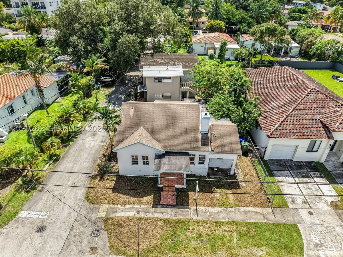 2100 SW 25th St, Miami, FL 33133 - #1