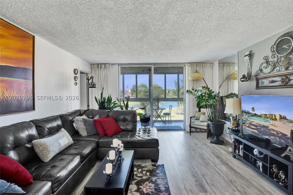 9461 Sunrise Lakes Blvd #208, Sunrise, FL 33322 - #1
