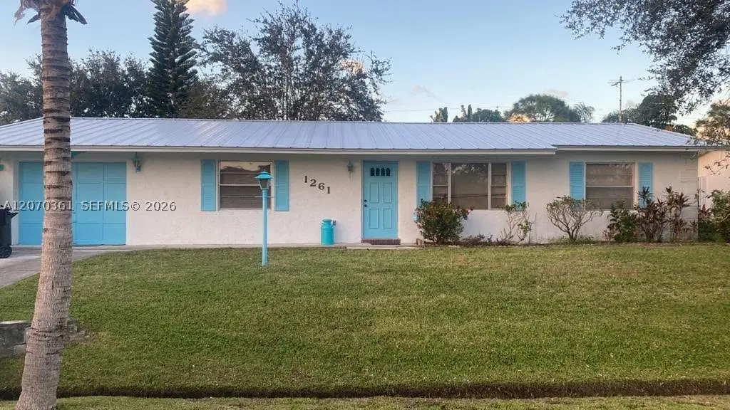 1261 SE Mendavia Ave, Port Saint Lucie, FL 34952 - #1