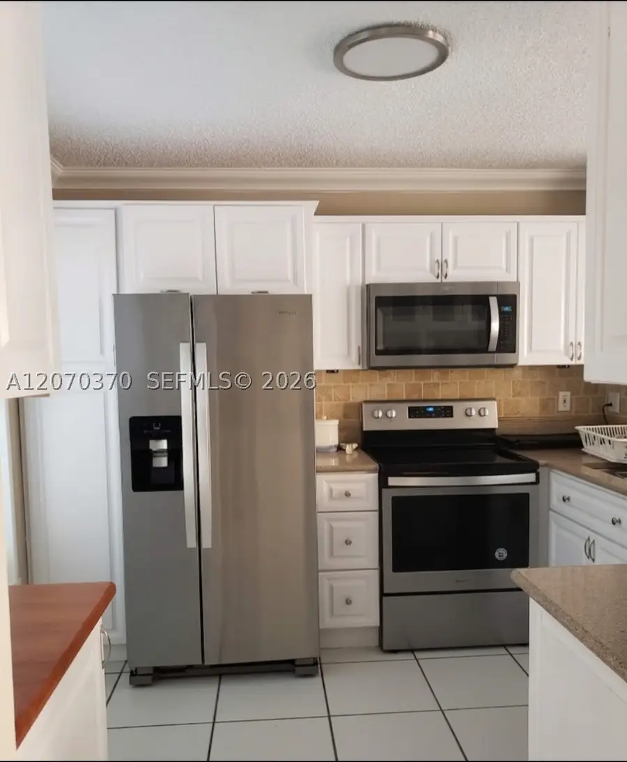 223 SW Maple Ter, Davie, FL 33325 - #2