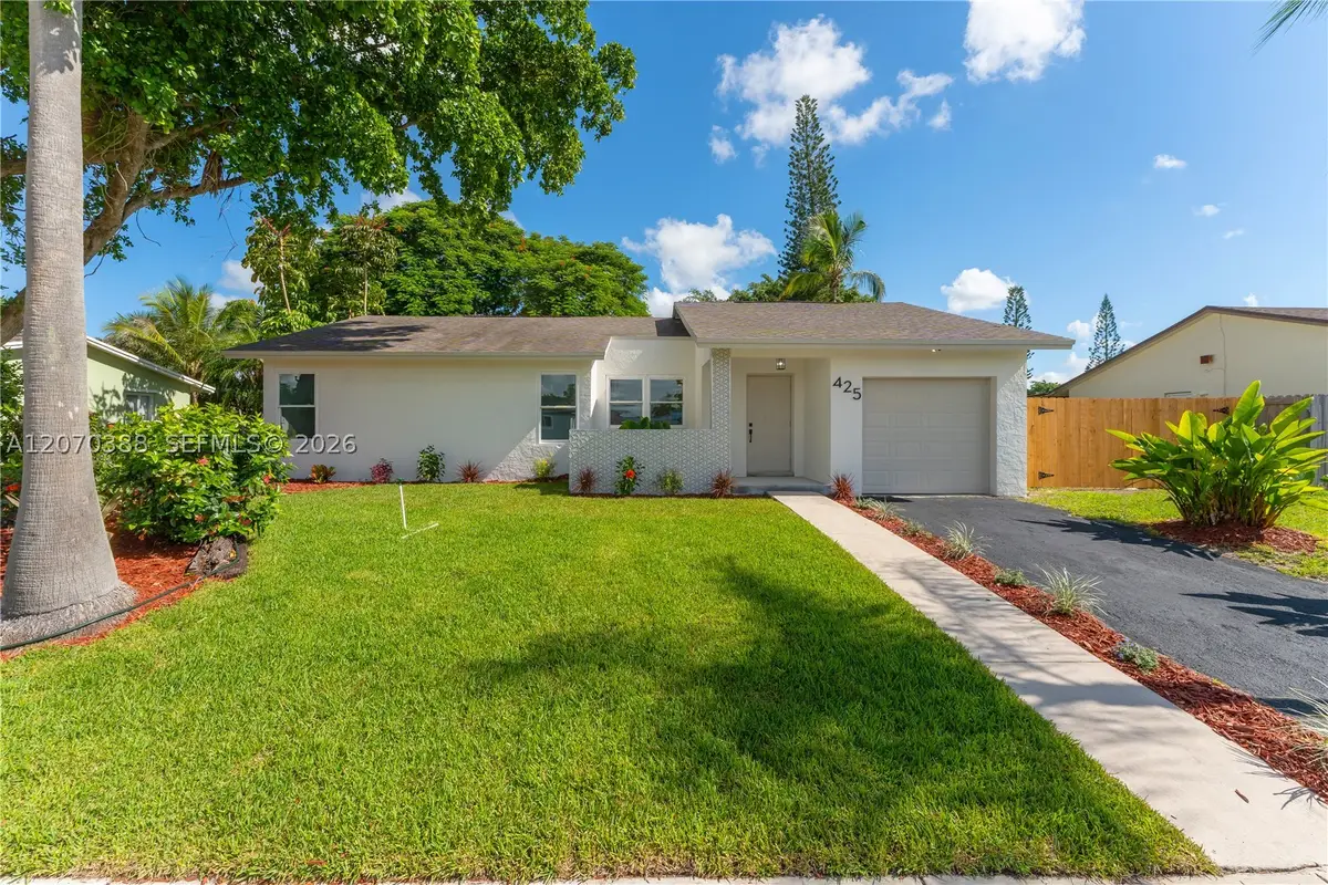 425 NW 17th St, Homestead, FL 33030 - #1