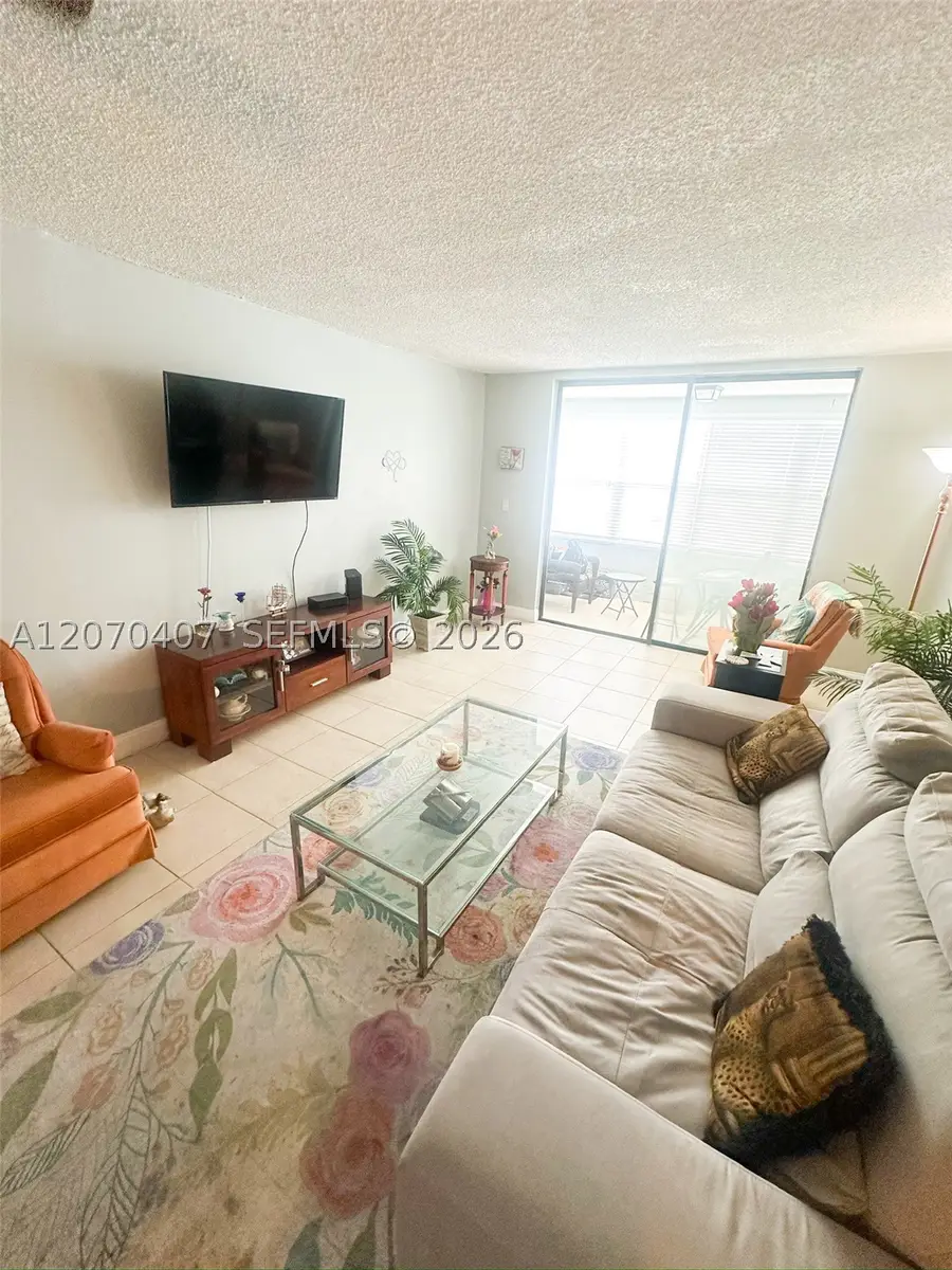 2860 Somerset Dr #400K, Lauderdale Lakes, FL 33311 - #2