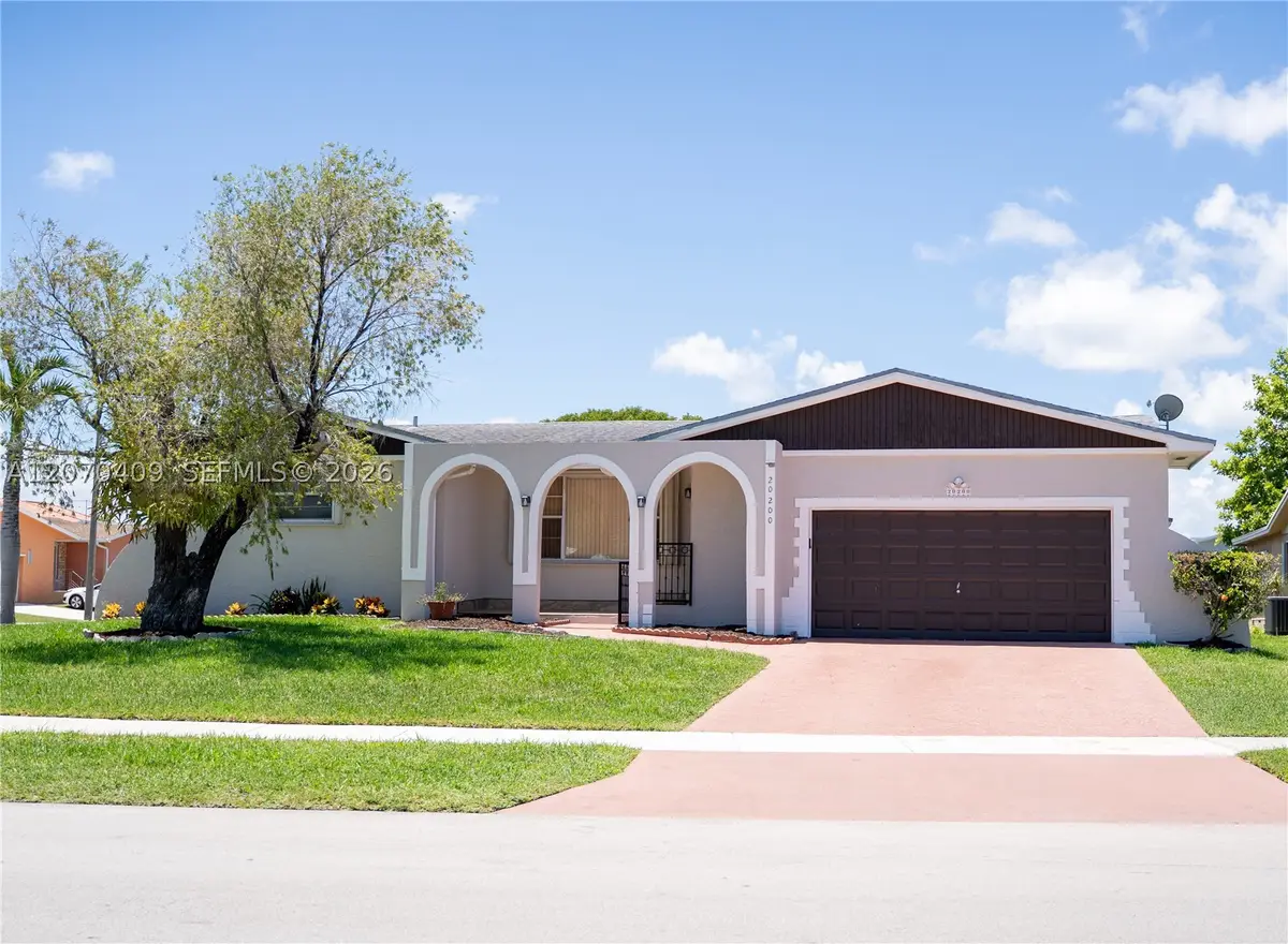 20200 SW 90th Ave Rd, Cutler Bay, FL 33189 - #1