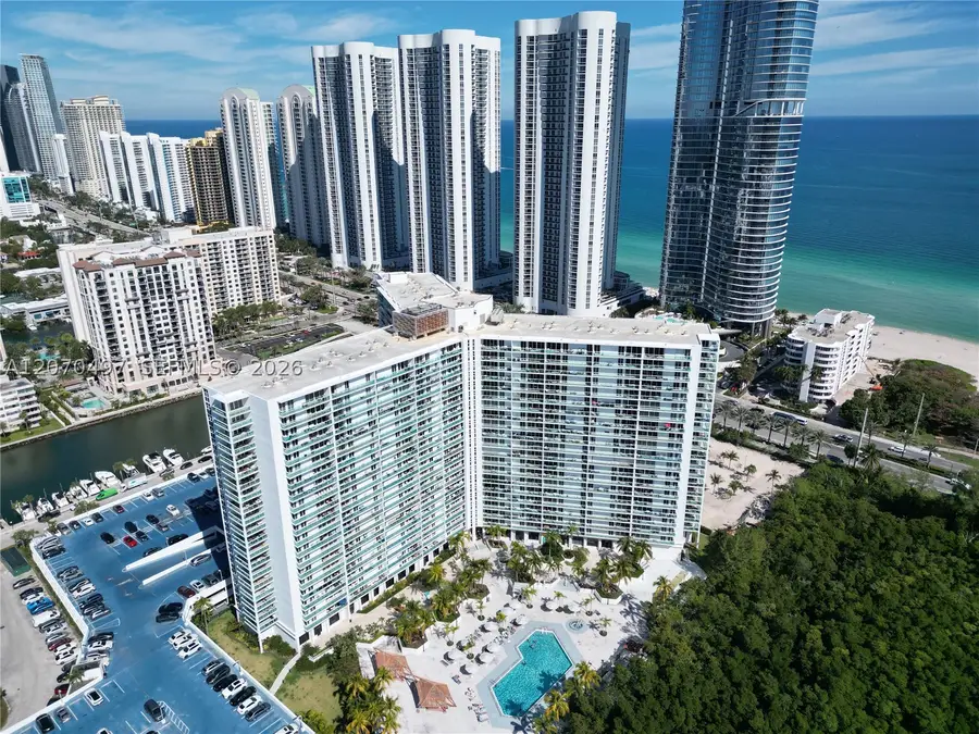 100 Bayview Dr #1626, Sunny Isles Beach, FL 33160 - #3